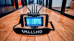 Extended Wireless Director’s Monitor: Teradek 4K LT 750 (2Rx+1Tx) + SmallHD 702 full