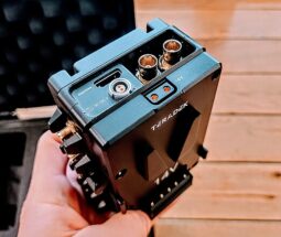Teradek Bolt 4K LT 2RX/1TX 3G-SDI/HDMI Wireless Deluxe Series + V-Mount full