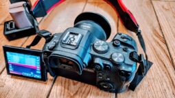 Canon EOS R6 + 50mm f1.8 RF + Batteries/128GB Cards Camera & Lens Kit