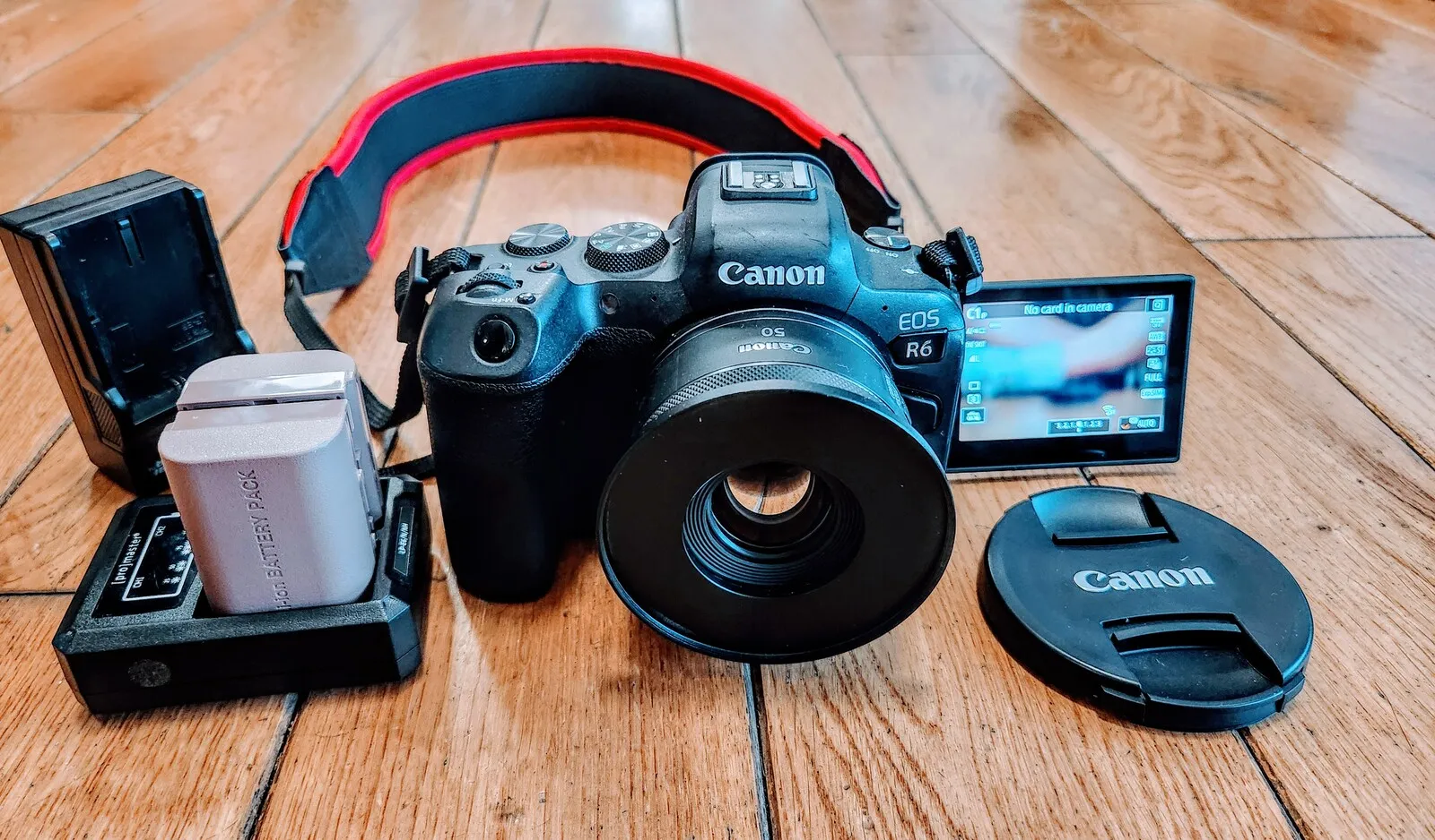 Canon EOS R6 + 50mm f1.8 RF + Batteries/128GB Cards Camera & Lens