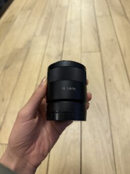 Sony Sonnar T* FE 55mm f/1.8 ZA Lens  – E-Mount (Full Frame)