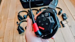 Hollyland Solidcom C1 – 6x Headsets, Wireless, 1.9 GHz, with spare batteries